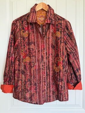 Robert Graham Women's Paisley Embroidered Pintuck Flip Cuff Shirt Red Gold Large